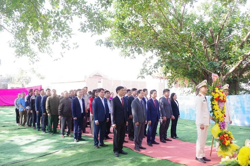 Dâng hương kỷ niệm 139 năm khởi nghĩa Ba Đình