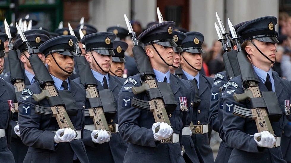 Khả năng phòng thủ của một cường quốc châu Âu bị đặt dấu hỏi lớn hơn bao giò hết