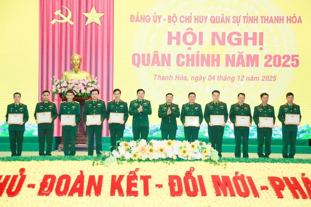 Hội nghị quân chính năm 2025