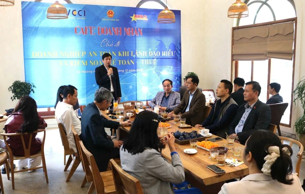 “Cà phê Doanh nhân”: Gợi mở tư duy quản trị an toàn trong bối cảnh mới