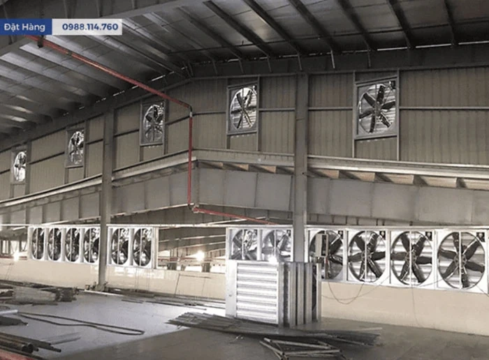 Quạt thông gió vuông Phú Đạt Vượng nâng chất lượng không khí cho nhà xưởng