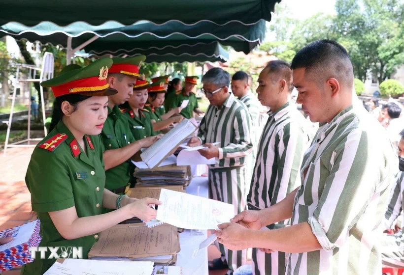 Phó Thủ tướng Nguyễn Hòa Bình: Bảy thành công qua công tác đặc xá năm 2025