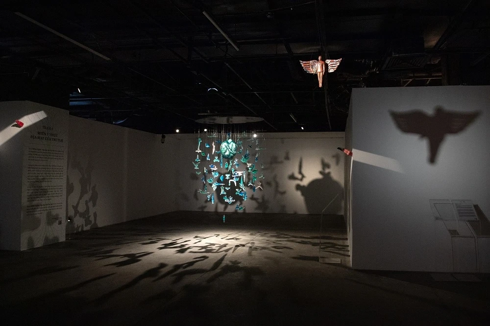 Triển lãm “Tỏa V – Điểm chạm khoa học”: Cuộc đối thoại giữa nghệ thuật và trí tuệ nhân loại