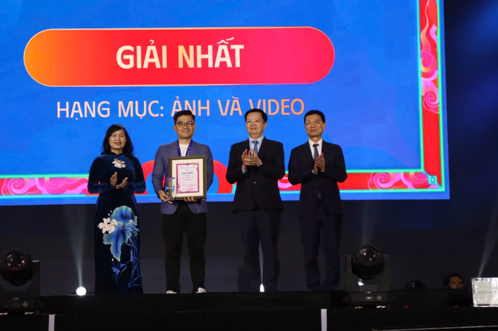 Vinh danh các tác phẩm đạt giải thưởng truyền thông về quyền con người Việt Nam hạnh phúc 2025