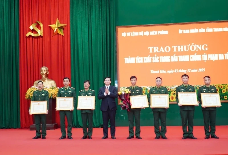 Khen thưởng BĐBP tỉnh Thanh Hóa vì thành tích xuất sắc trong đấu tranh chống tội phạm ma tuý
