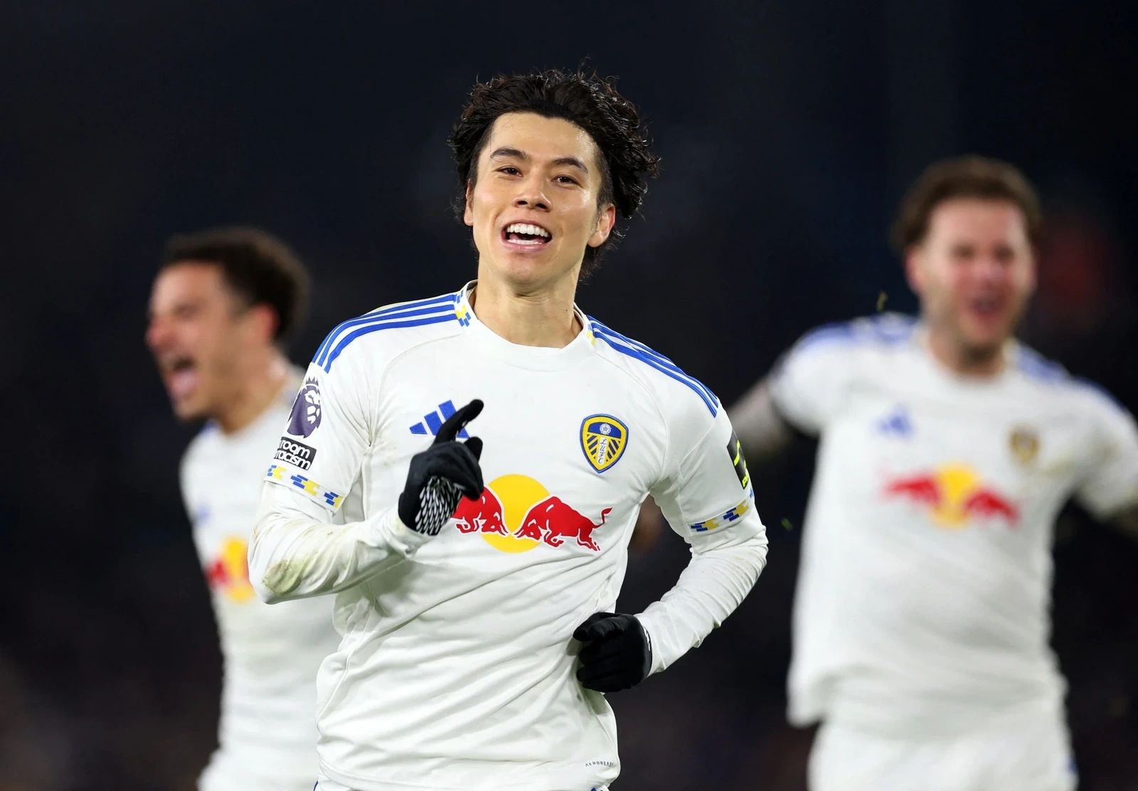 Chủ nhà Thái Lan bị chỉ trích vì sự cố Quốc ca và cờ quốc gia tại SEA Games 33; Arsenal xây chắc ngôi đầu Ngoại Hạng Anh