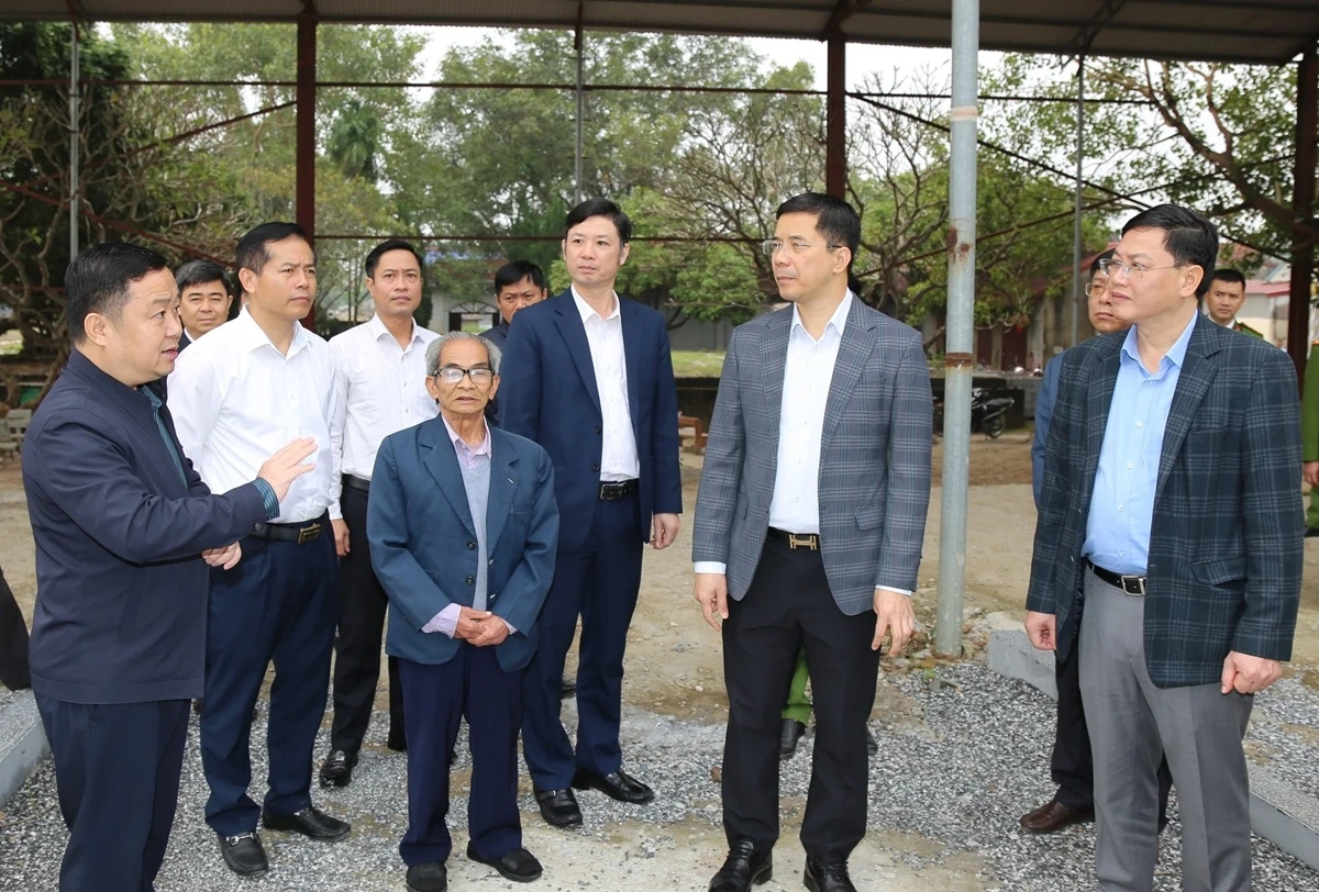 Phó Bí thư Thường trực Tỉnh ủy Nguyễn Hồng Phong thăm, làm việc tại xã Biện Thượng và Vĩnh Lộc