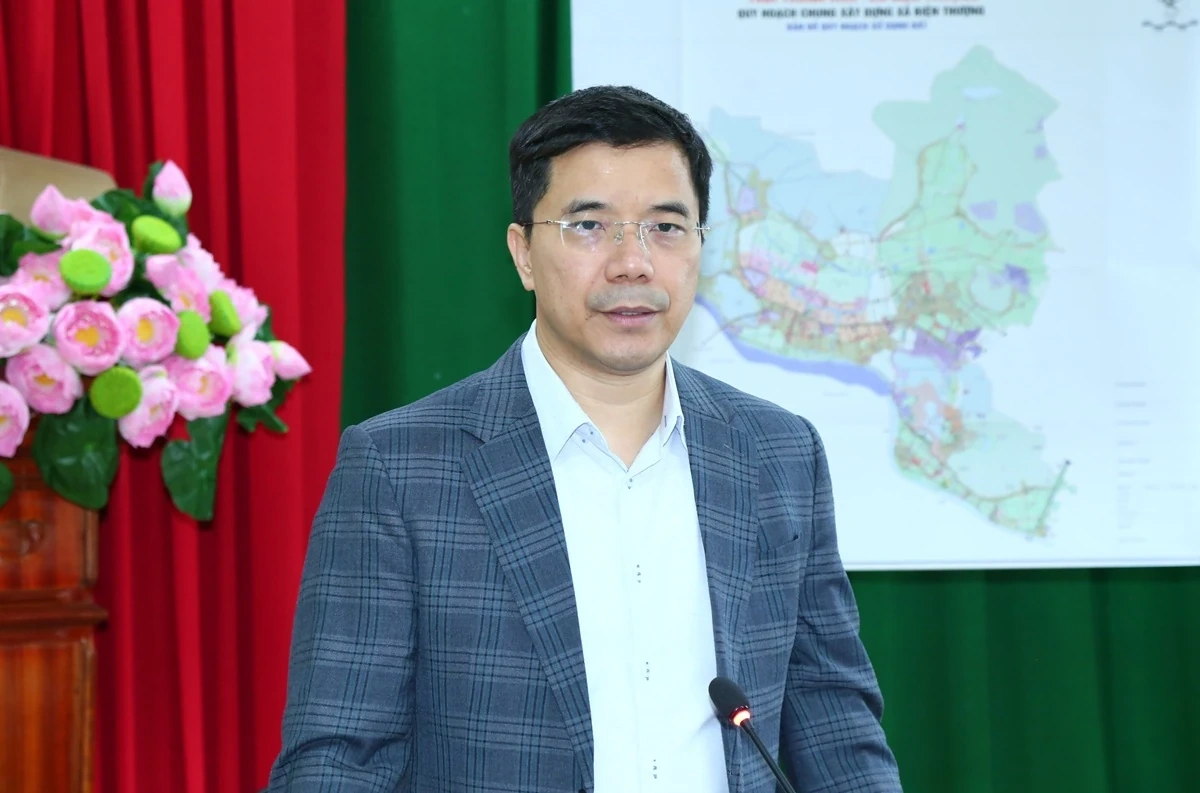 Phó Bí thư Thường trực Tỉnh ủy Nguyễn Hồng Phong thăm, làm việc tại xã Biện Thượng và Vĩnh Lộc