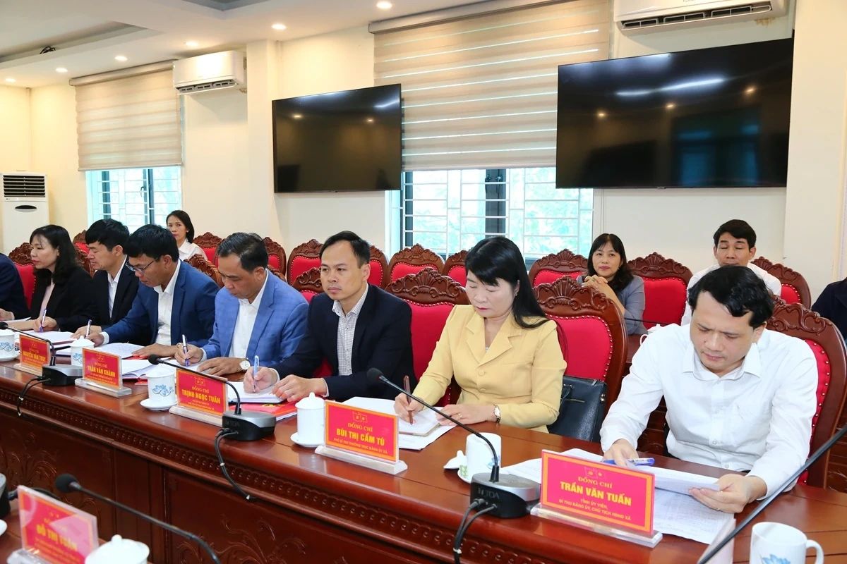 Phó Bí thư Thường trực Tỉnh ủy Nguyễn Hồng Phong thăm, làm việc tại xã Biện Thượng và Vĩnh Lộc