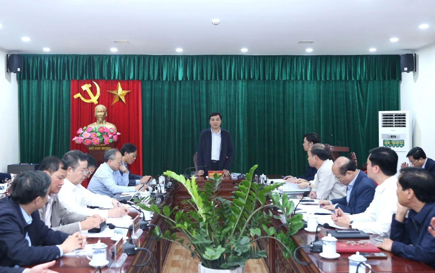 Chủ tịch UBND tỉnh Nguyễn Hoài Anh làm việc với Sở VH,TT&DL về tình hình thực hiện nhiệm vụ giai đoạn 2021-2025