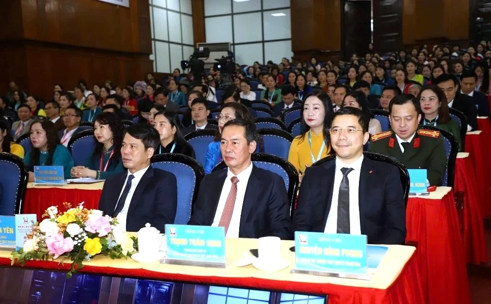 Phụ nữ Thanh Hóa phát huy truyền thống, chung tay xây dựng quê hương giàu đẹp, văn minh, hạnh phúc