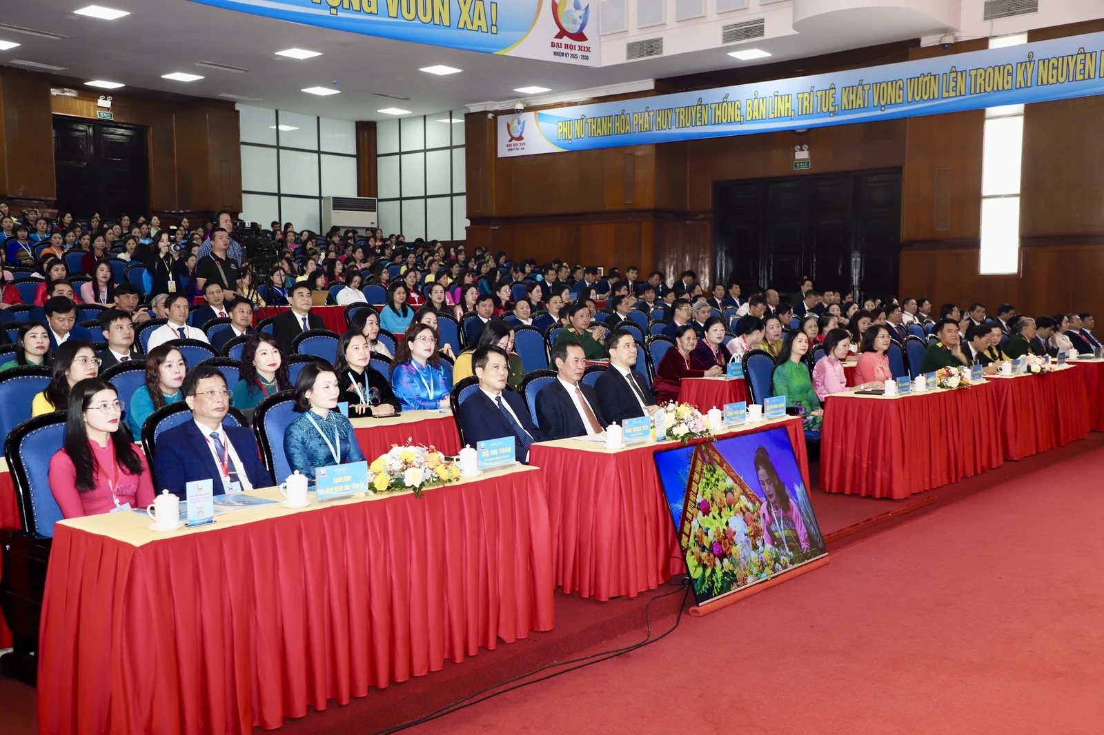 Phụ nữ Thanh Hóa phát huy truyền thống, chung tay xây dựng quê hương giàu đẹp, văn minh, hạnh phúc