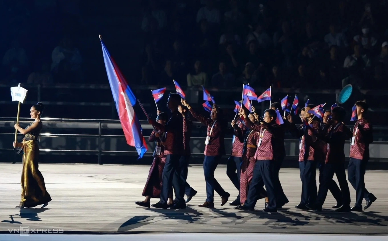 HLV Kim Sang Sik tính dùng “Lamine Yamal xứ Thanh”?; Ngày đầu SEA Games 33 hỗn loạn những sai sót