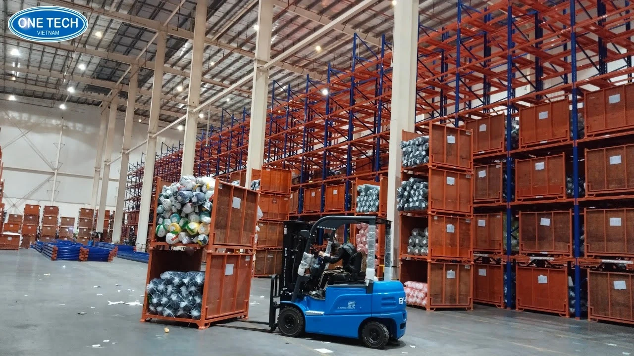 Doanh nghiệp ưu tiên chuẩn hóa kho bãi: Kệ công nghiệp hạng nặng trở thành “xương sống” vận hành – One Tech đẩy mạnh cung ứng trên toàn quốc