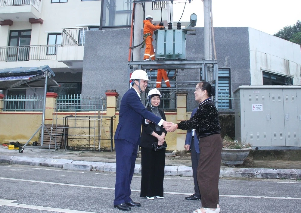 50 khách hàng lớn, khách hàng 110kV được vệ sinh miễn phí trạm biến áp thuộc tài sản của khách hàng