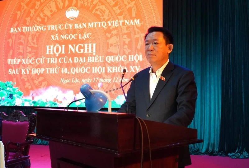 Cử tri xã Ngọc Lặc kiến nghị hỗ trợ hộ có mức sống trung bình phát triển sản xuất