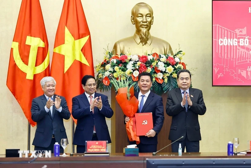 Đồng chí Nguyễn Hồng Diên giữ chức Phó Bí thư chuyên trách Đảng ủy Quốc hội