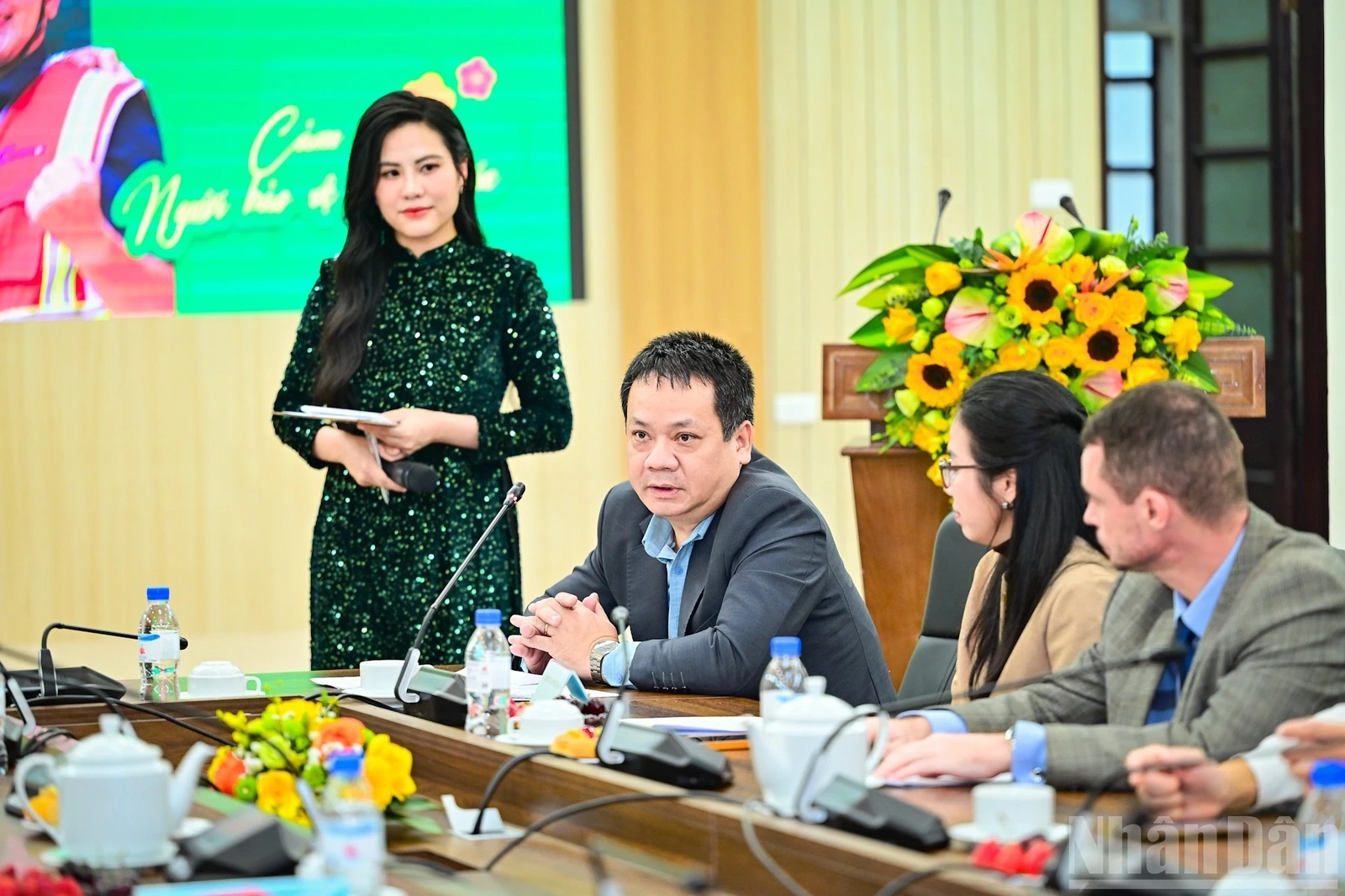 Xây Tết 2026: Mang Tết ấm đến với 30 nghìn công nhân xây dựng, vệ sinh môi trường, thoát nước đô thị