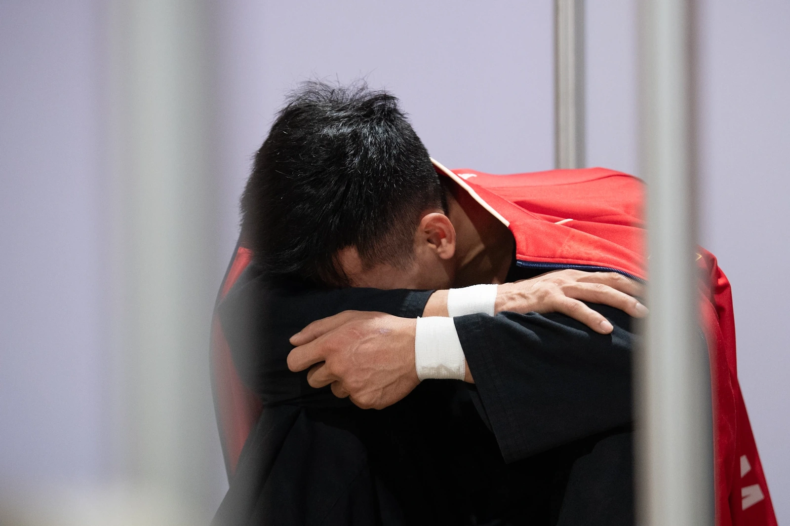 Thua nghiệt ngã, Vũ Văn Kiên rơi nước mắt ngậm ngùi chia tay SEA Games