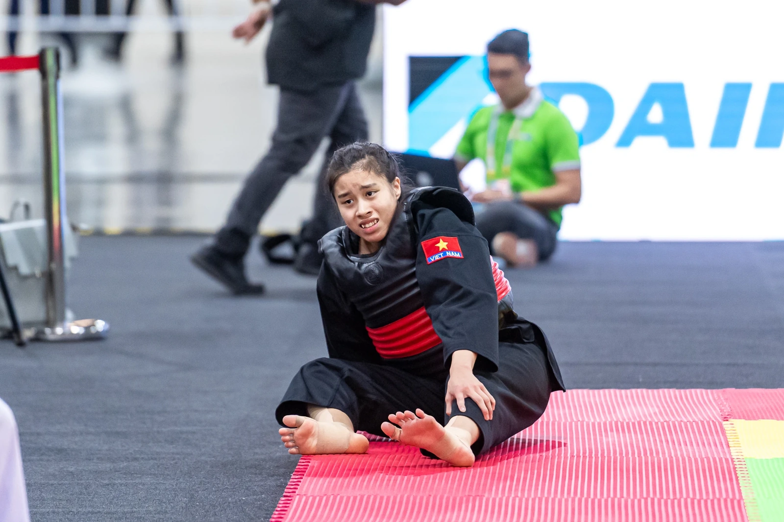 Nén đau thi đấu, VĐV 18 tuổi xứ Thanh giành HCB Pencak Silat tại SEA Games đầu tiên trong sự nghiệp