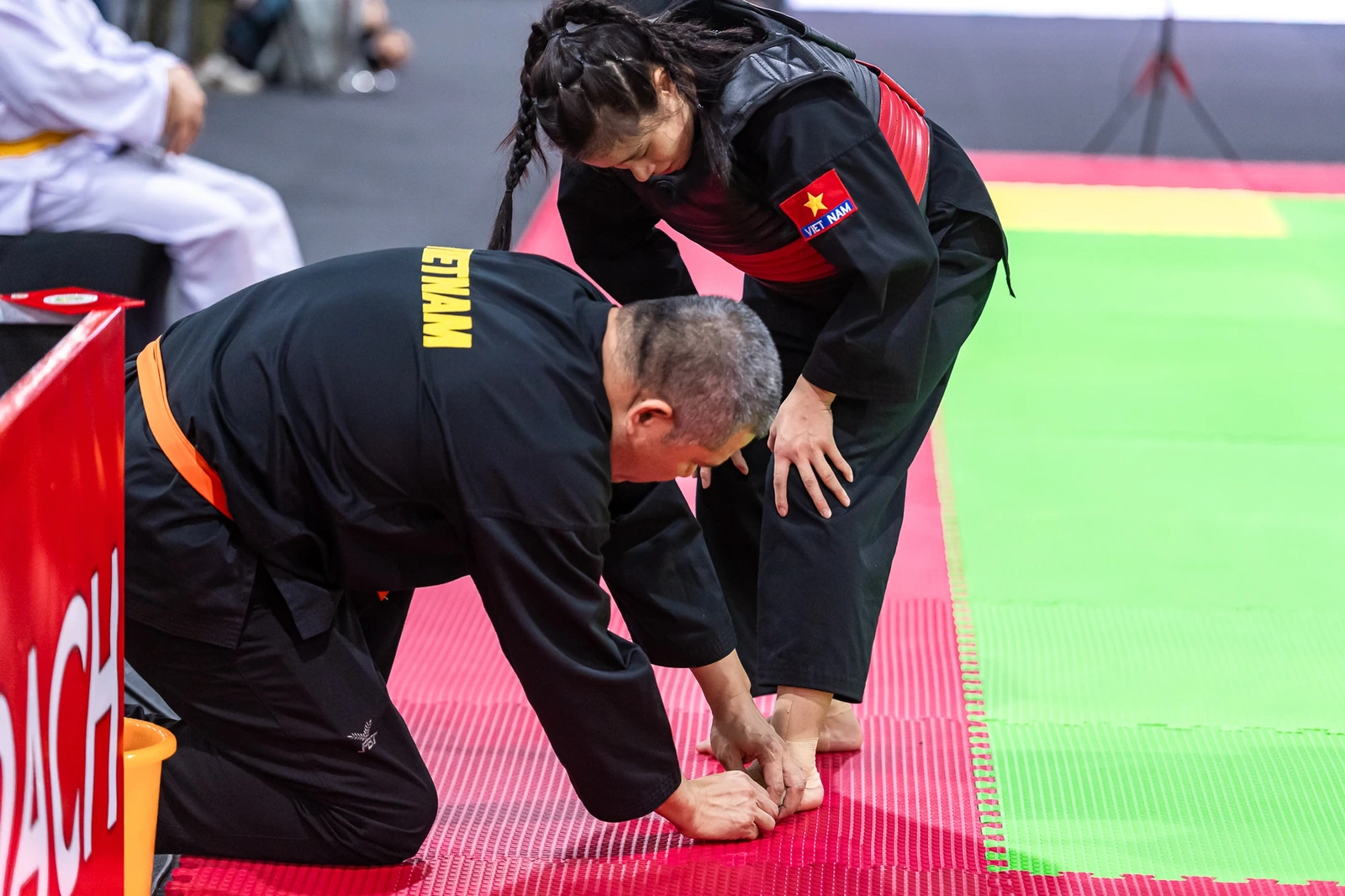 Nén đau thi đấu, VĐV 18 tuổi xứ Thanh giành HCB Pencak Silat tại SEA Games đầu tiên trong sự nghiệp