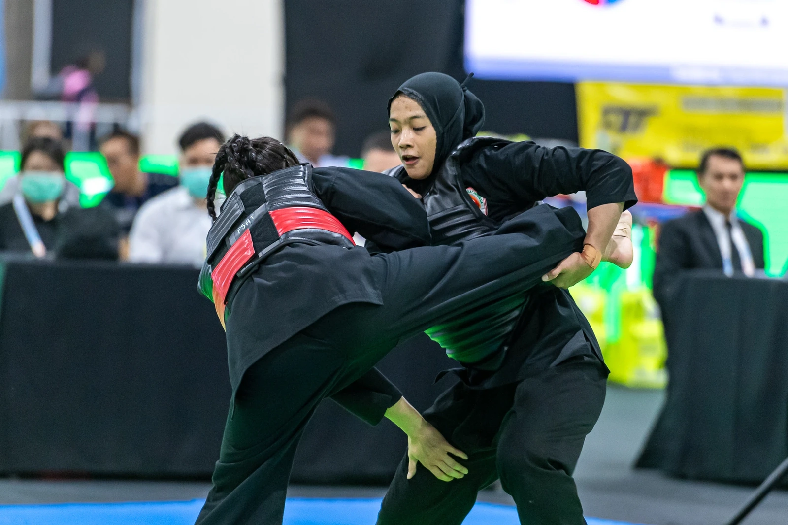 Nén đau thi đấu, VĐV 18 tuổi xứ Thanh giành HCB Pencak Silat tại SEA Games đầu tiên trong sự nghiệp