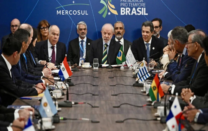 Mỹ bắt giữ thêm một tàu chở dầu ngoài khơi Venezuela sau tuyên bố “phong tỏa”, biển Caribe lại dậy sóng