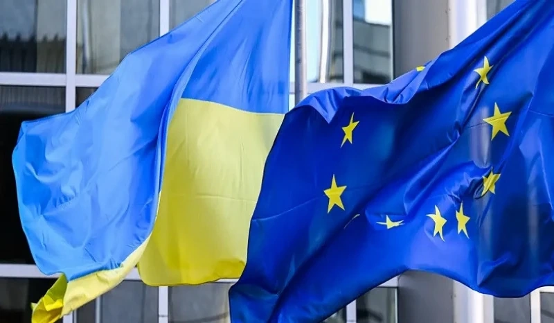 Tổng thống Pháp Macron: EU nên đàm phán trở lại với Nga