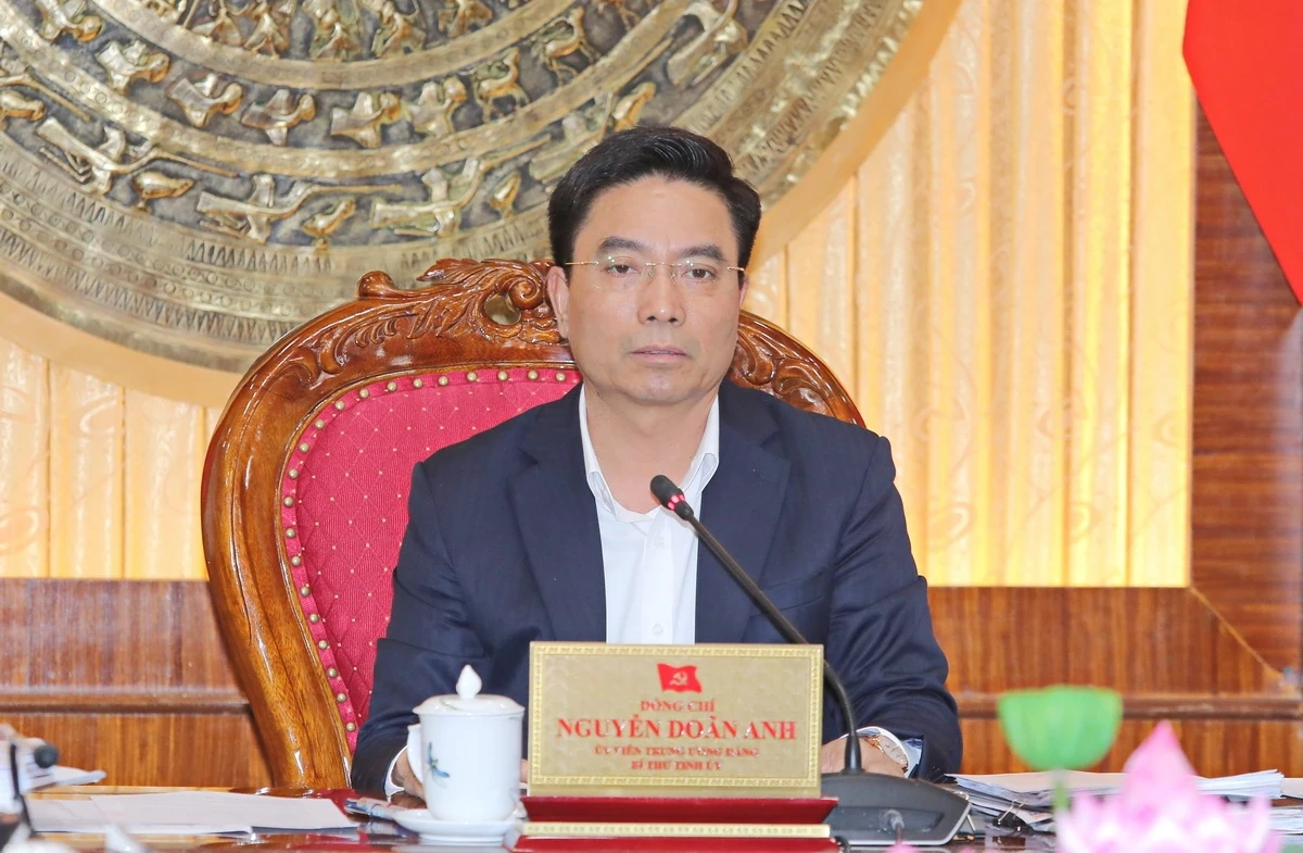 Ban Thường vụ Tỉnh ủy thảo luận các nội dung liên quan trực tiếp đến việc thực hiện nhiệm vụ năm 2026