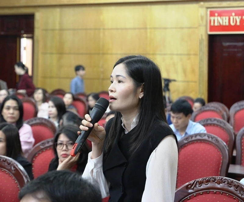 Hướng dẫn các cơ quan, tổ chức, đơn vị giới thiệu người ứng cử ĐBQH và HĐND các cấp