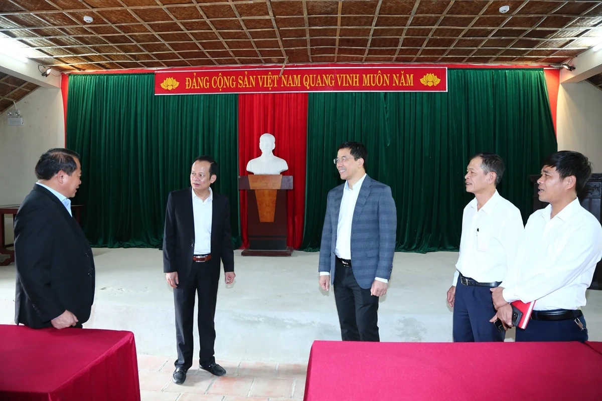 Phó Bí thư Thường trực Tỉnh ủy Nguyễn Hồng Phong thăm, làm việc tại xã Thiệu Trung và Thiệu Hóa