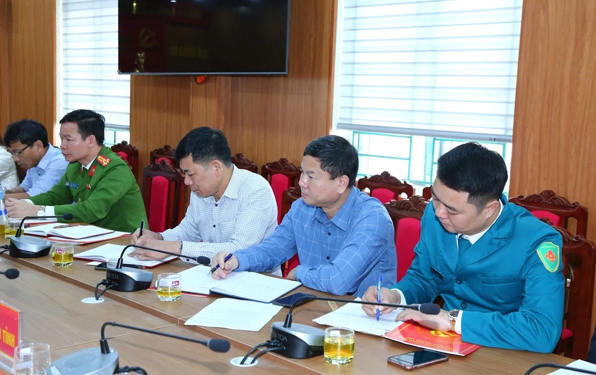 Phó Bí thư Thường trực Tỉnh ủy Nguyễn Hồng Phong thăm, làm việc tại xã Hoa Lộc