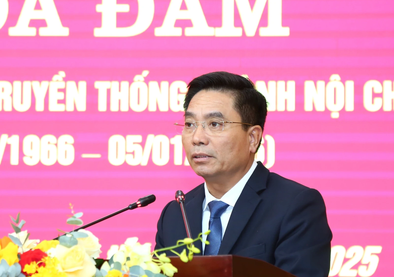 Xây dựng đội ngũ cán bộ ngành Nội chính Đảng liêm chính, bản lĩnh, trung thành, trách nhiệm và chuyên nghiệp