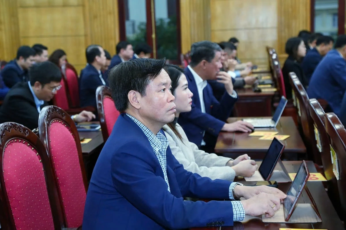 Kỳ họp thứ 38, HĐND tỉnh Thanh Hóa thông qua 6 nghị quyết và bầu bổ sung 2 Ủy viên UBND tỉnh