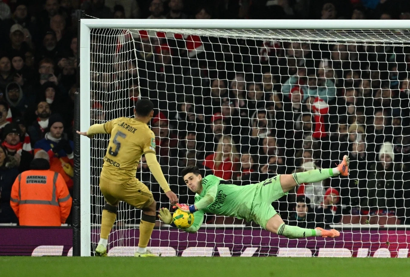 FIFA ca ngợi chức vô địch SEA Games 33 của Việt Nam; Bóng đá Thái Lan thừa nhận: “Chưa thể mơ vượt tầm khu vực”