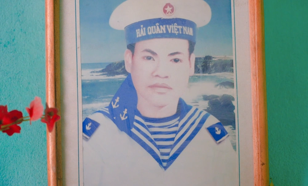 Những người ở phía sau cuộc chiến...