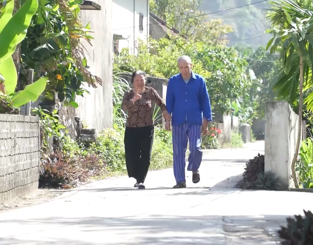 Những người ở phía sau cuộc chiến...