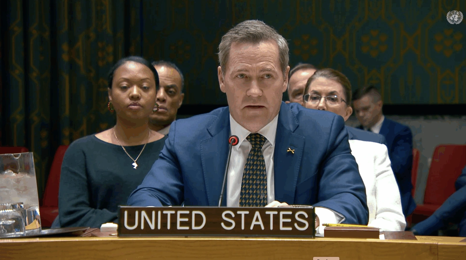 Mỹ tuyên bố sẽ cắt nguồn lực của Tổng thống Venezuela và các băng đảng ma túy