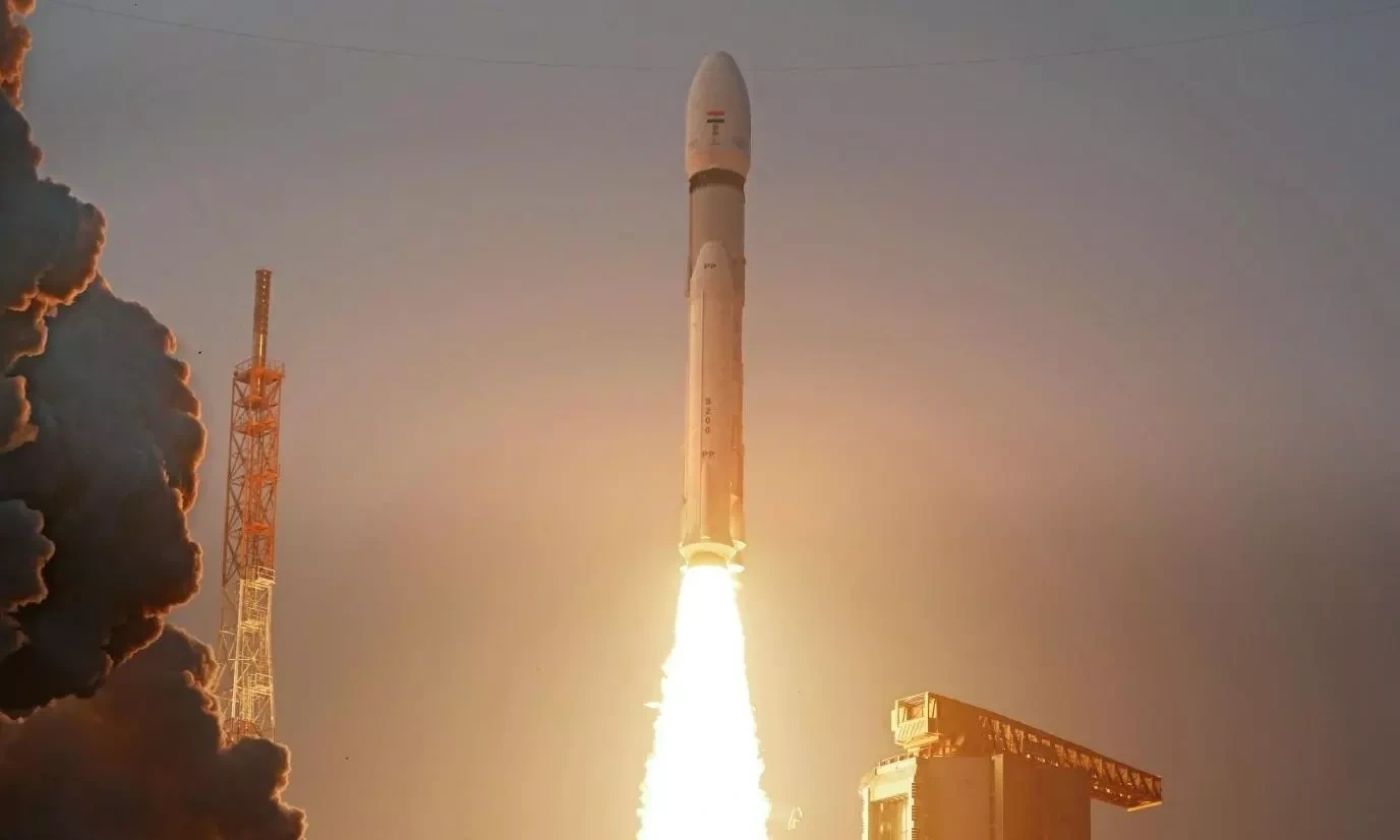 Ấn Độ phóng vệ tinh nặng nhất lịch sử, mở rộng tham vọng không gian thương mại
