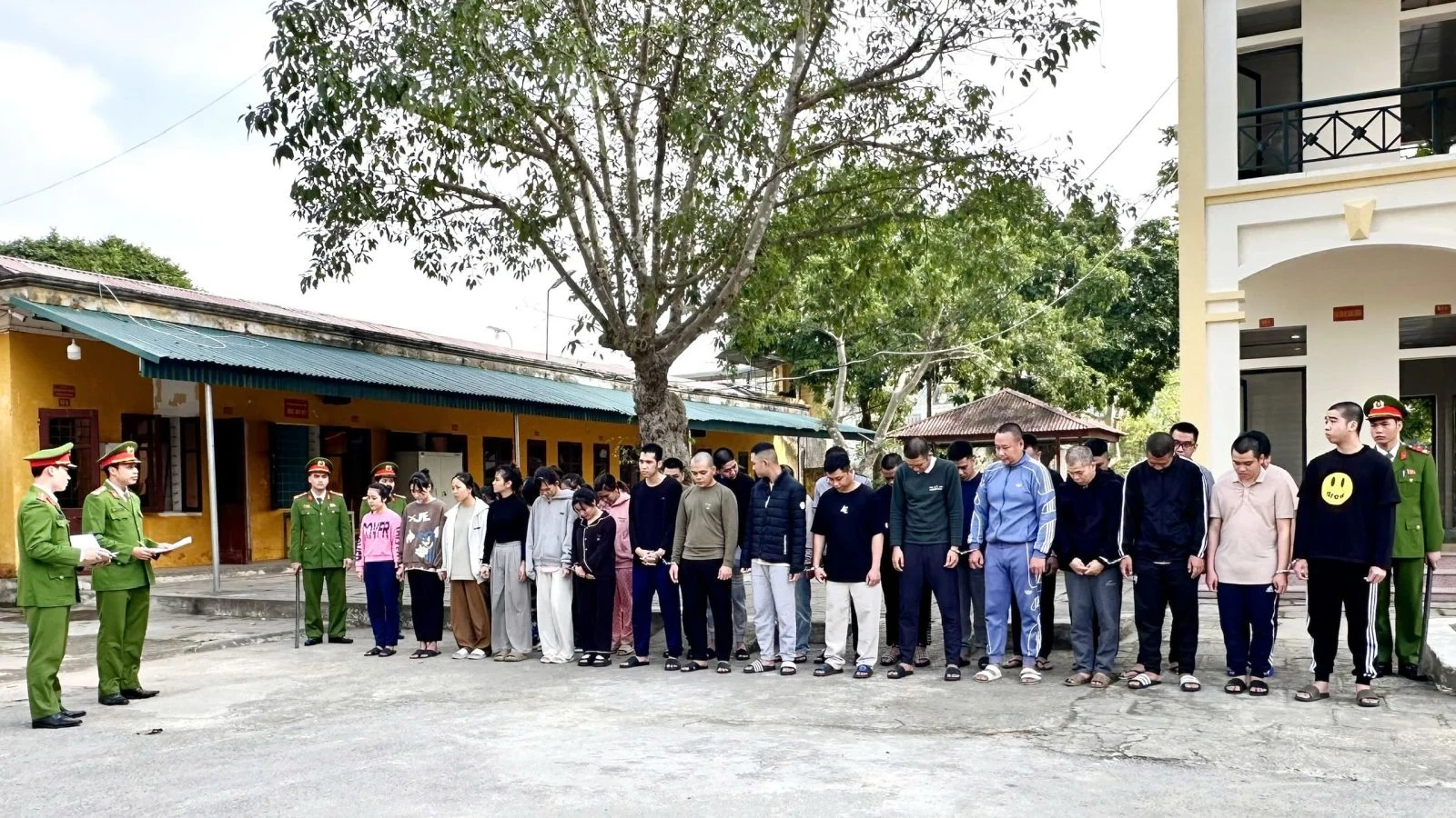 Triệt phá đường dây lừa đảo bằng hình thức thông báo trúng thưởng quy mô lớn