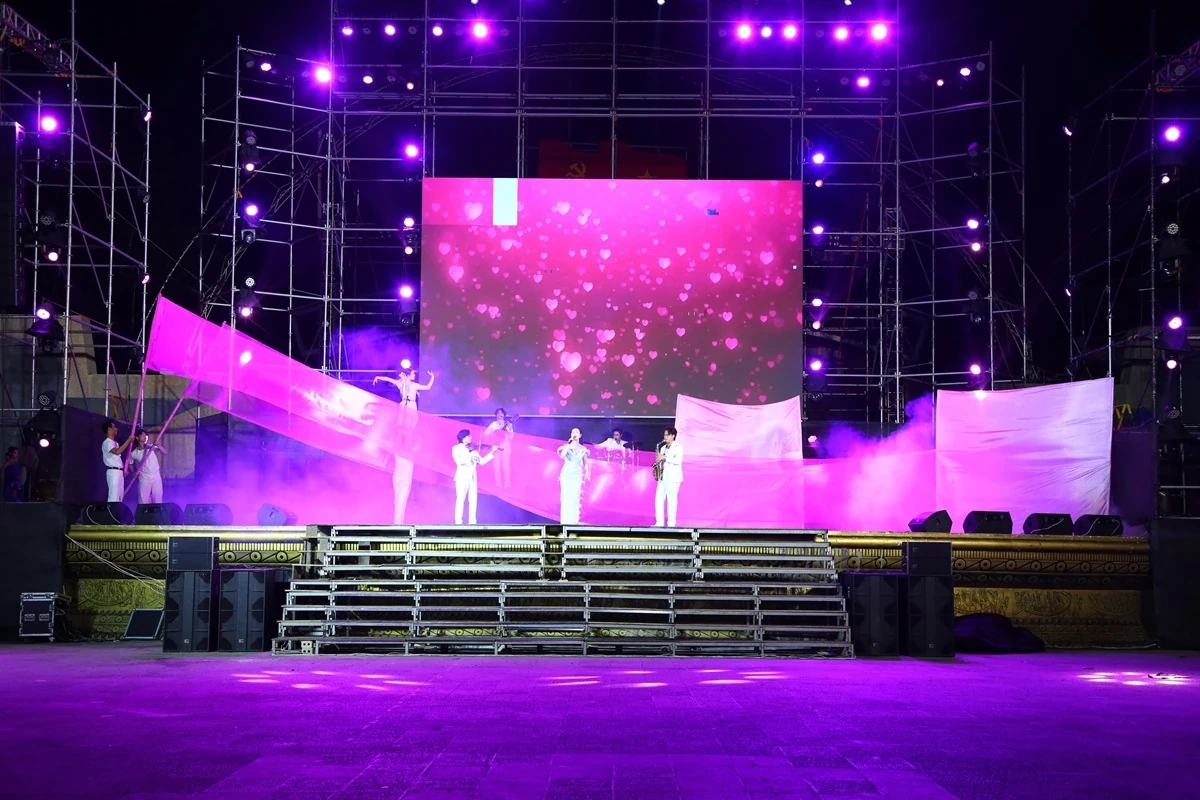 Tổng duyệt chương trình nghệ thuật “Chào năm mới 2026”