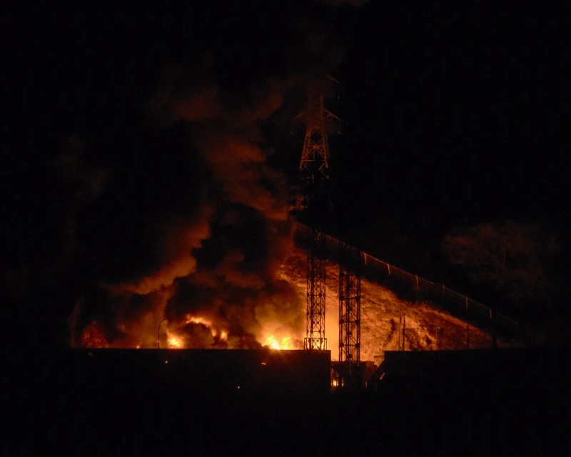 Mỹ tấn công Venezuela, Tổng thống Maduro tuyên bố tình trạng khẩn cấp quốc gia