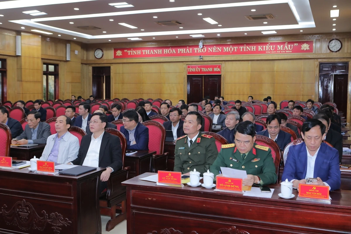 Triển khai nghiêm túc các nhiệm vụ ngay từ đầu năm và chăm lo Tết cho Nhân dân