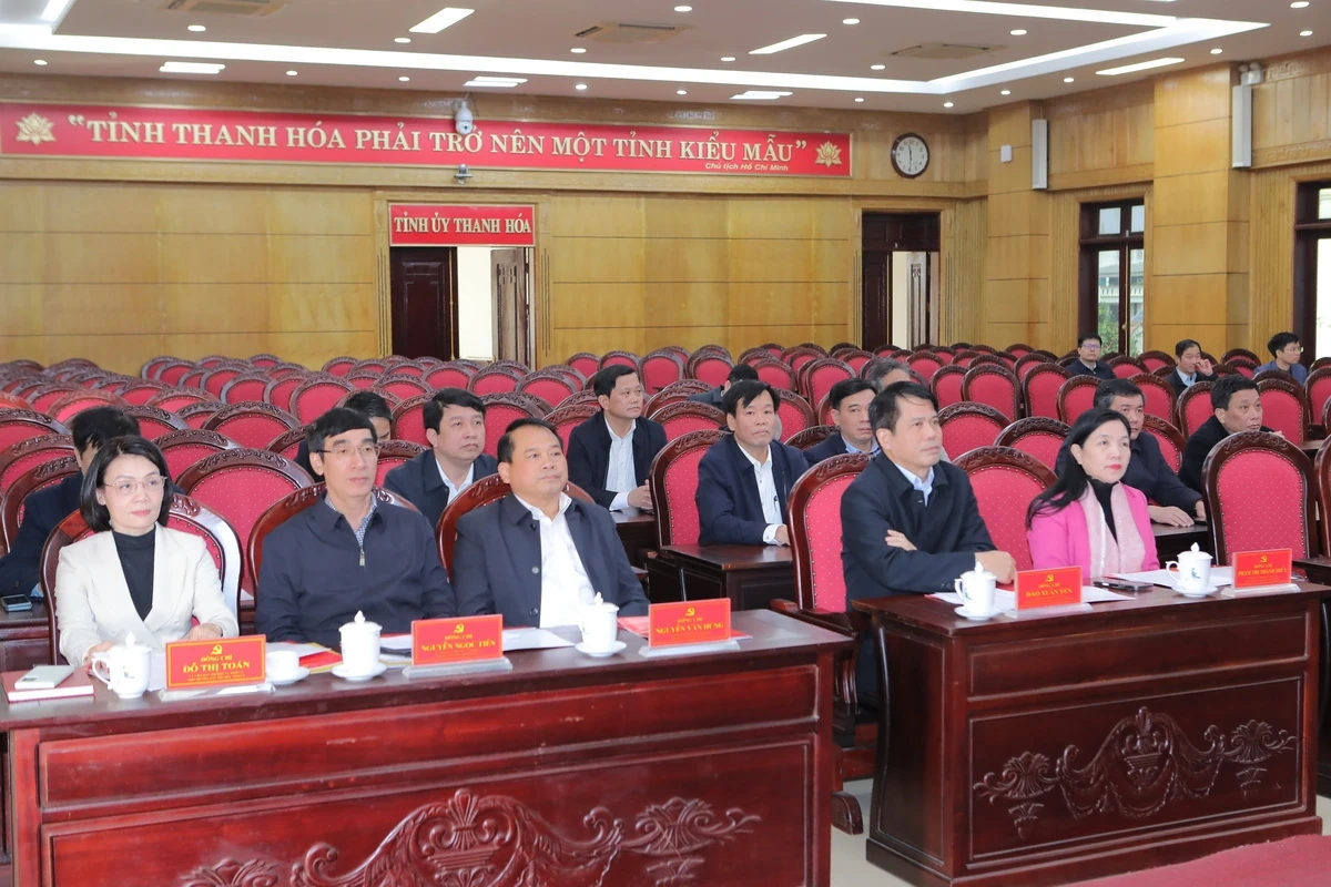 Giới thiệu đồng chí Nguyễn Doãn Anh, Ủy viên Trung ương Đảng, Bí thư Tỉnh ủy ứng cử đại biểu Quốc hội khóa XVI