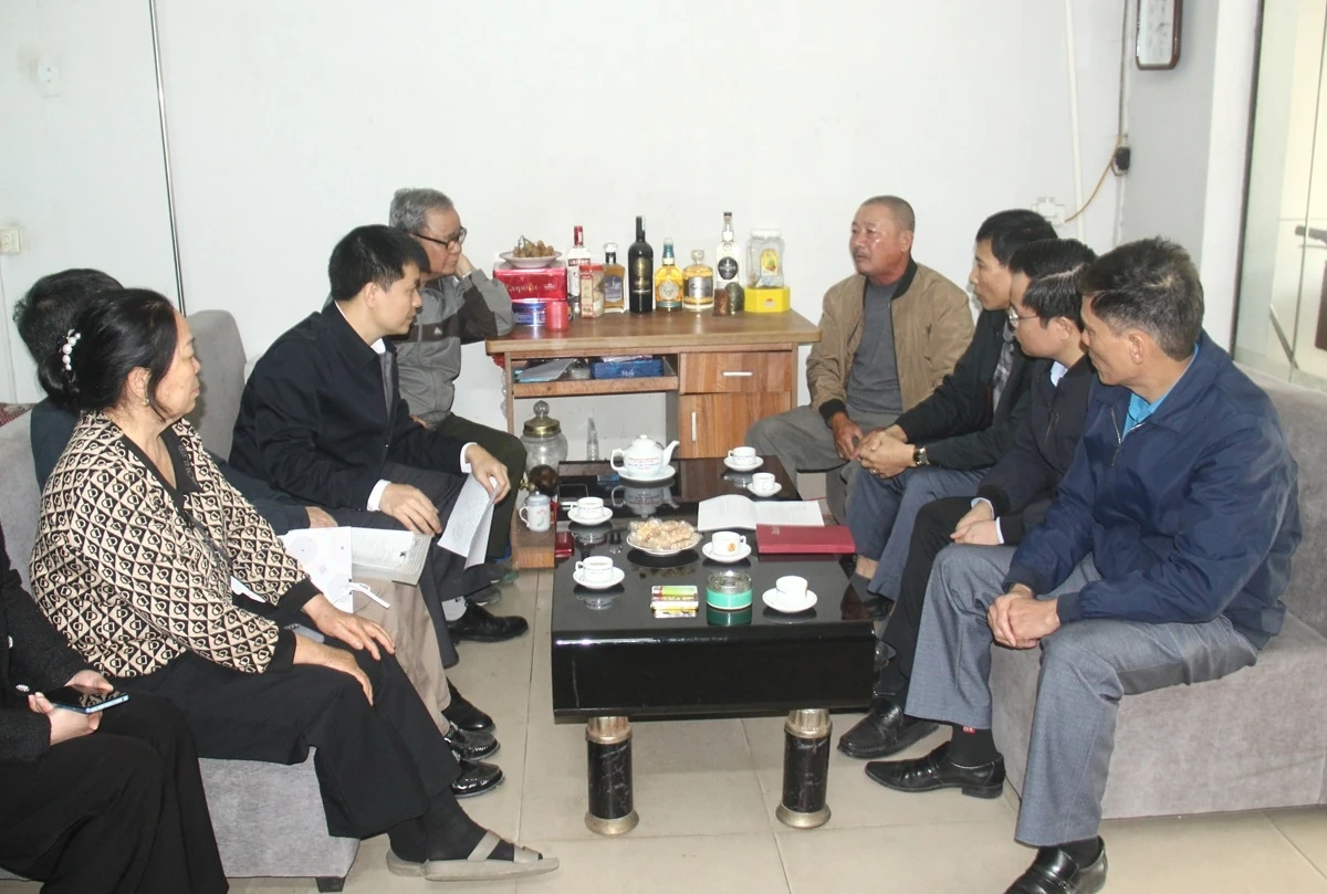 Phường Hạc Thành tuyên truyền, vận động người dân bàn giao mặt bằng dự án mở rộng Đại lộ Lê Lợi