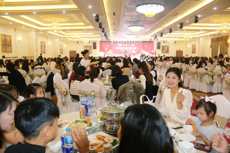 Công ty TNHH Sakurai Việt Nam tổ chức bữa cơm tất niên cho người lao động