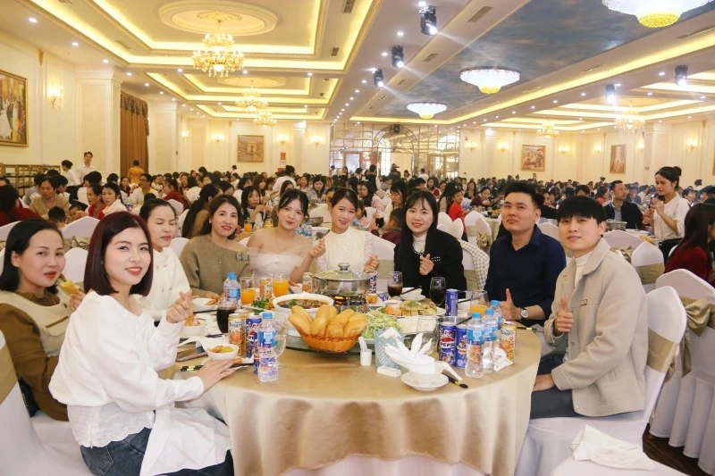 Công ty TNHH Sakurai Việt Nam tổ chức bữa cơm tất niên cho người lao động