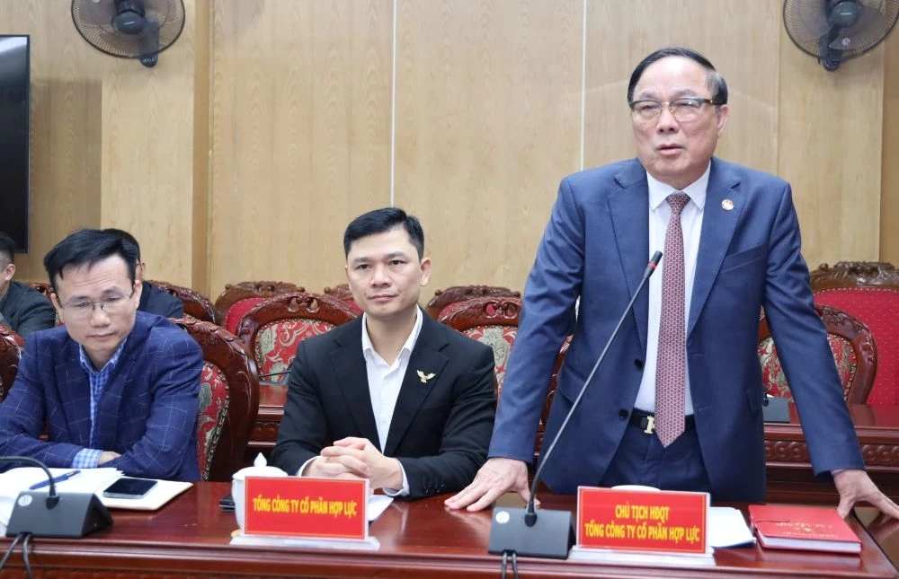 Tháo gỡ vướng mắc, tạo điều kiện thuận lợi để Tổng Công ty CP Hợp Lực triển khai các dự án trên địa bàn tỉnh