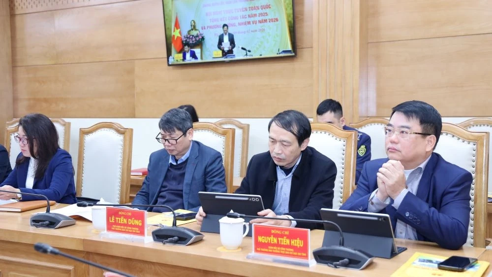 Quyết liệt từ gốc rễ, tạo chuyển biến thực chất trong đấu tranh chống buôn lậu, gian lận thương mại và hàng giả