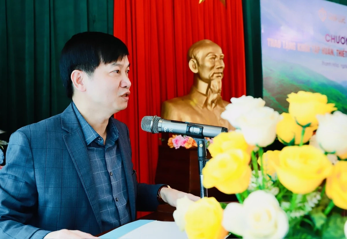 Tặng thiết bị và gói tập huấn chuyên môn cho Bệnh viện Đa khoa Mường Lát